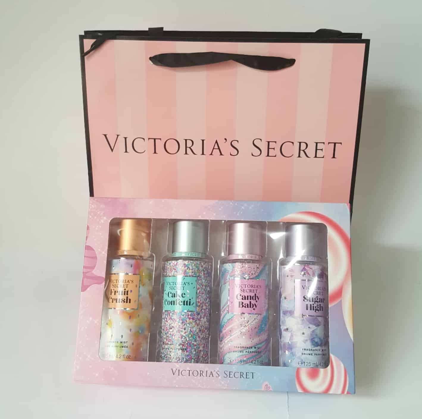 2923 VICTORIA`S SECRET COLLECTION 4X125 ML with bag
