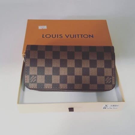 8106 Louis vuitton coffee plaid wallet