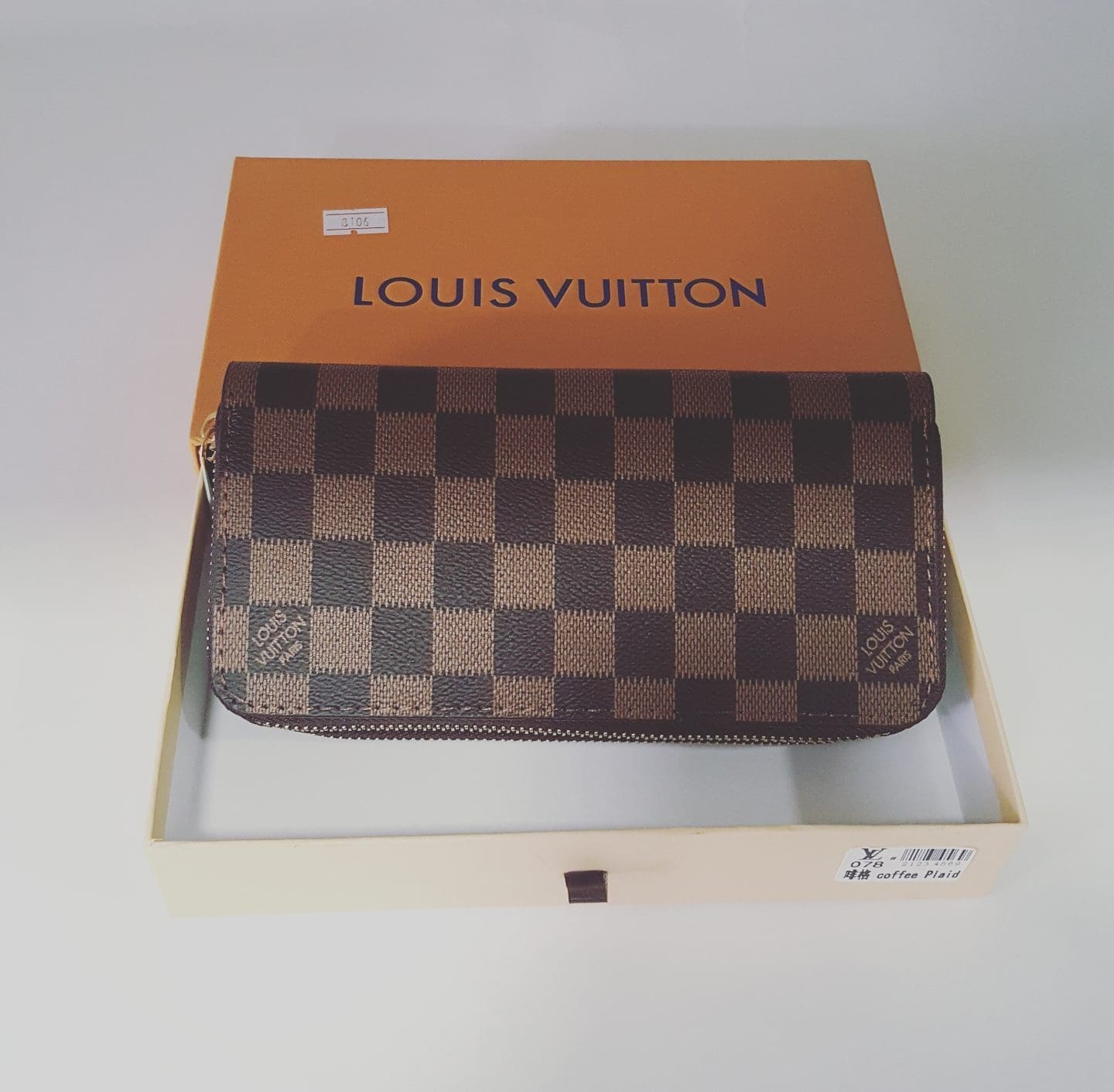 8106 Louis vuitton coffee plaid wallet
