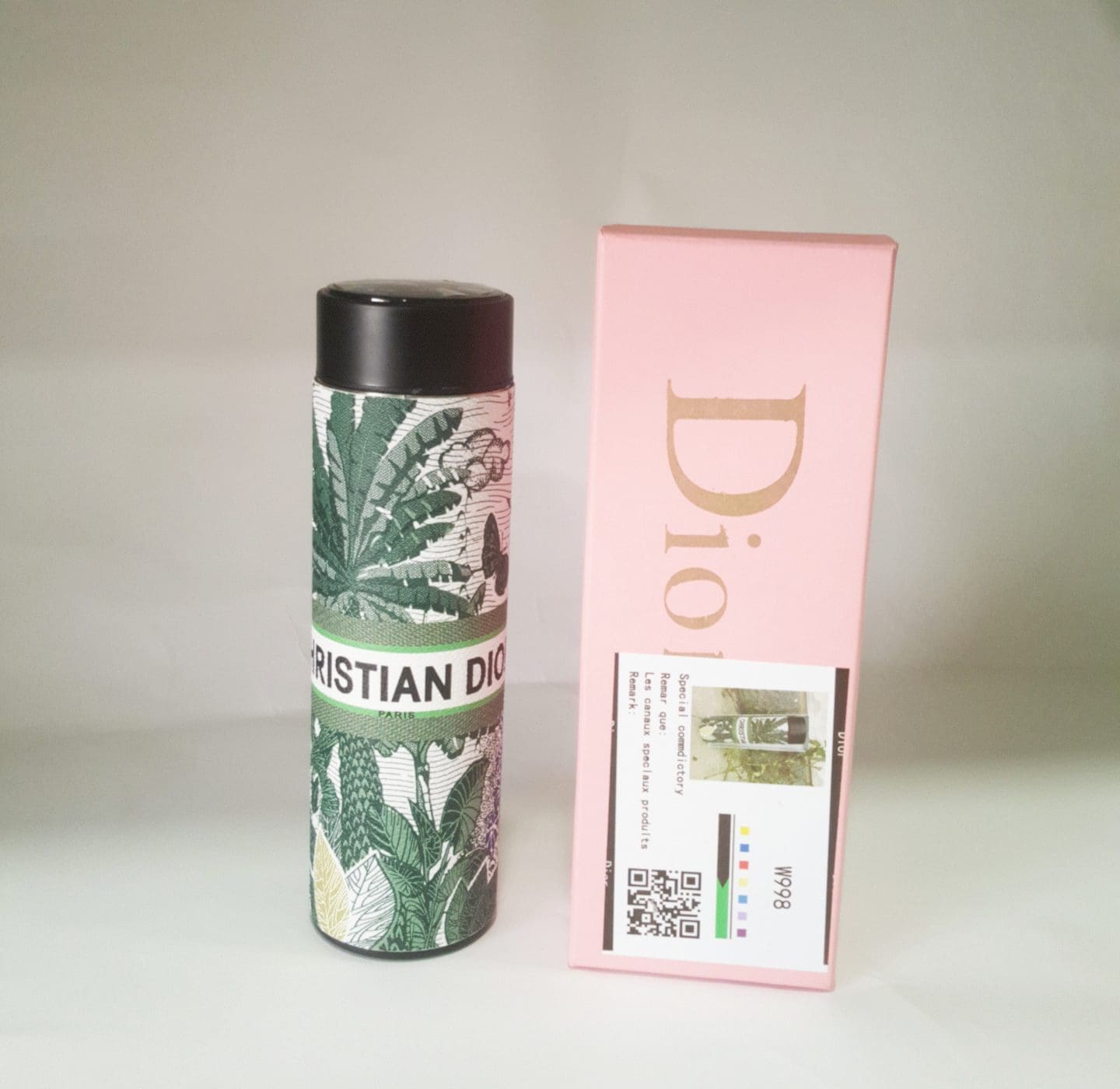 1003 Dior Flask Thermos with temperature display