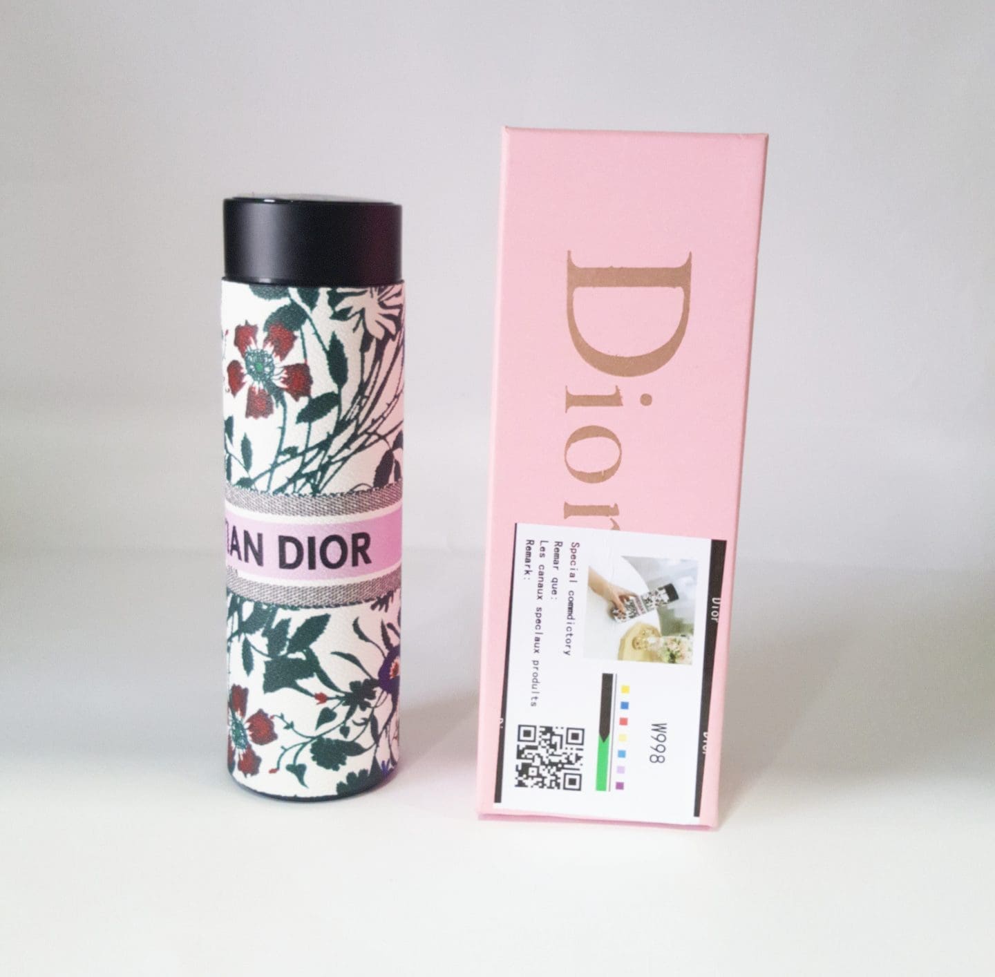 1002 Dior  Flask Thermos with temperature display