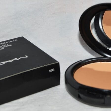 9182 MAC Studio Fix Powder Plus Foundation by NC43