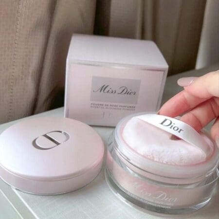 20285 Miss Dior – Luxurious Scented Blooming Body Powder