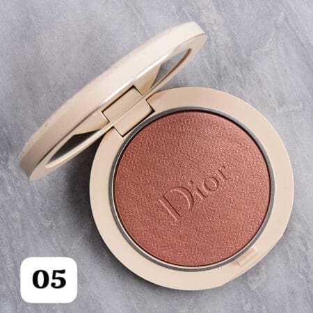 9563 Forever Couture Luminizer – 05 Rosewood Glow