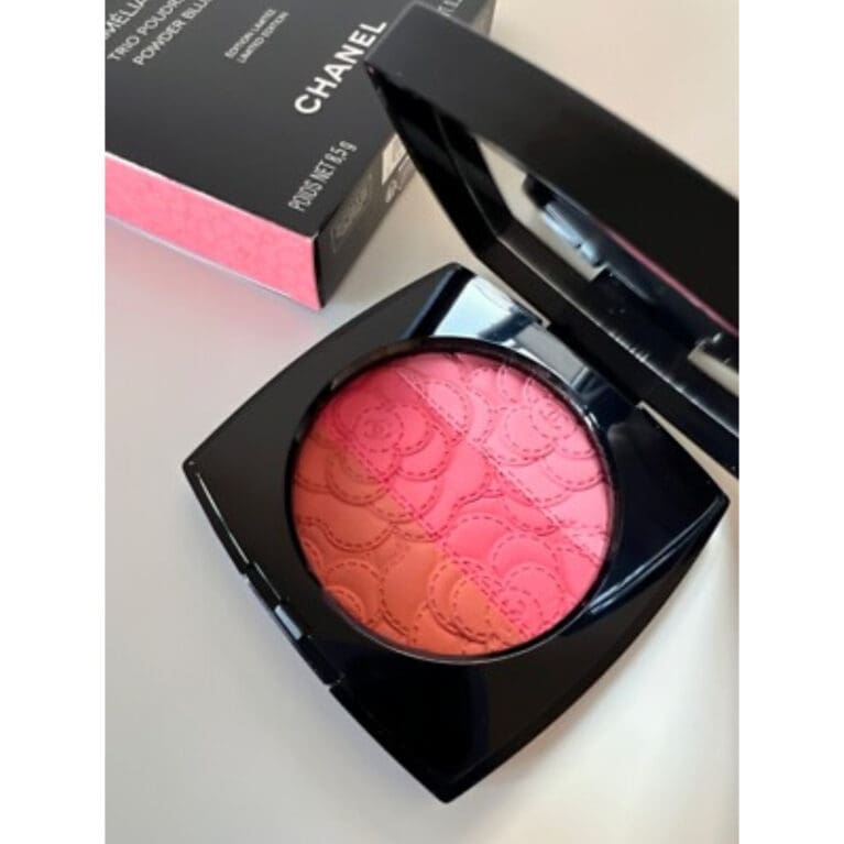 9667 CAMÉLIA FUTURA POWDER BLUSH TRIO