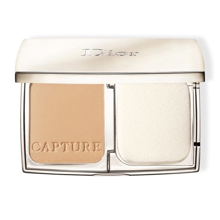 9680 Capture Totale Compact – Shade 010 Ivory