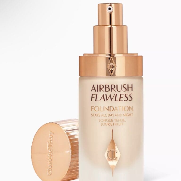 9686 Charlotte Tilbury Airbrush Flawless Foundation – Shade 2 neutral