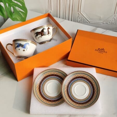 0231 Heritage Porcelain Cup & Saucer Set