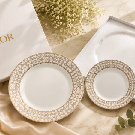 Aw 0219 Royal White & Gold Plate Set
